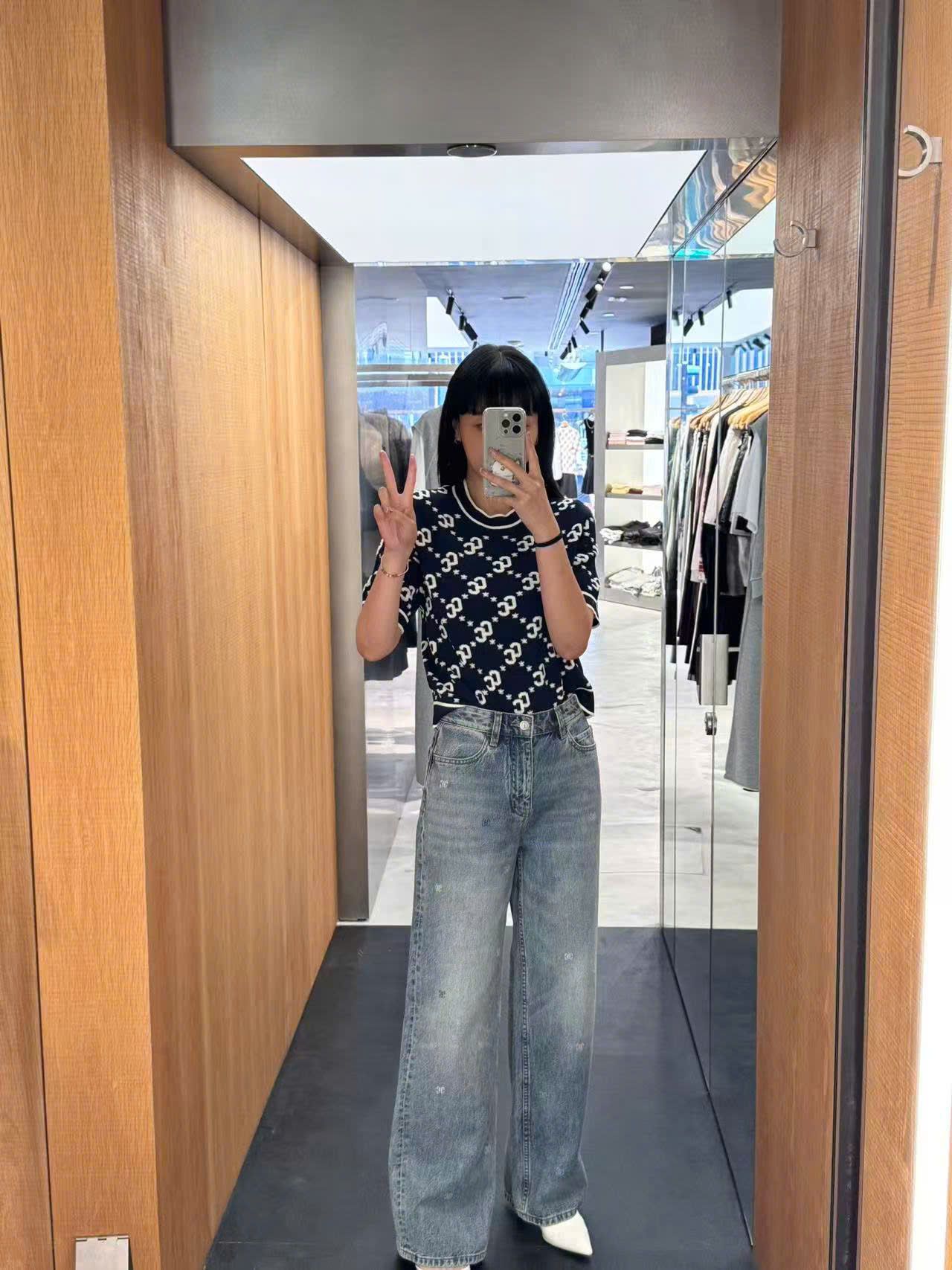 Quần jean - logo New ss