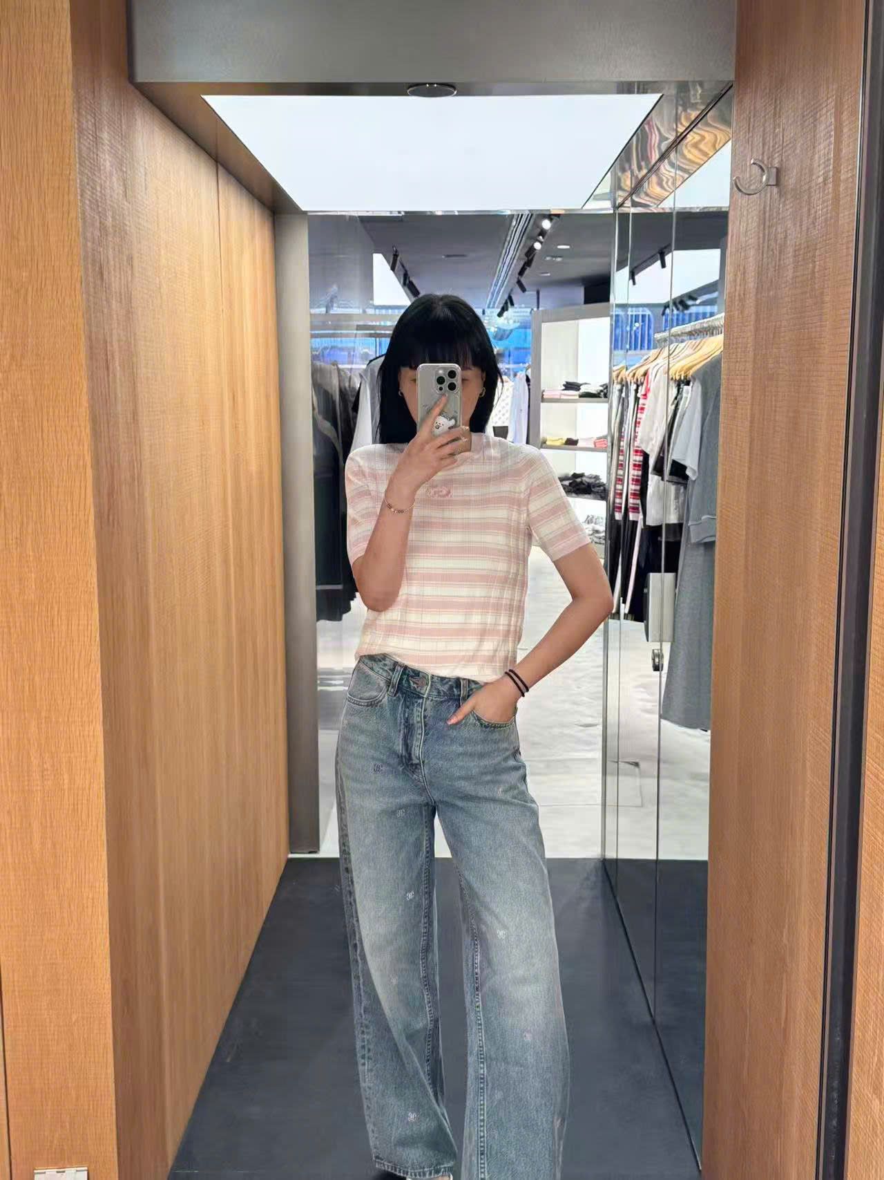 Quần jean - logo New ss