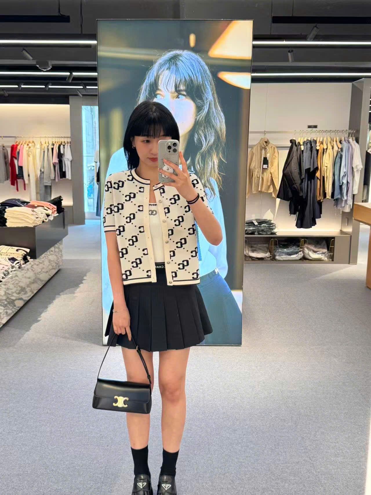 Áo CDG trắng ngắn tay full logo CC