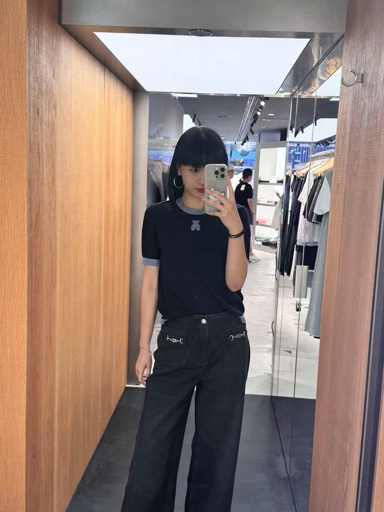 Quần jean đen mài, 2 túi trước xích bạc