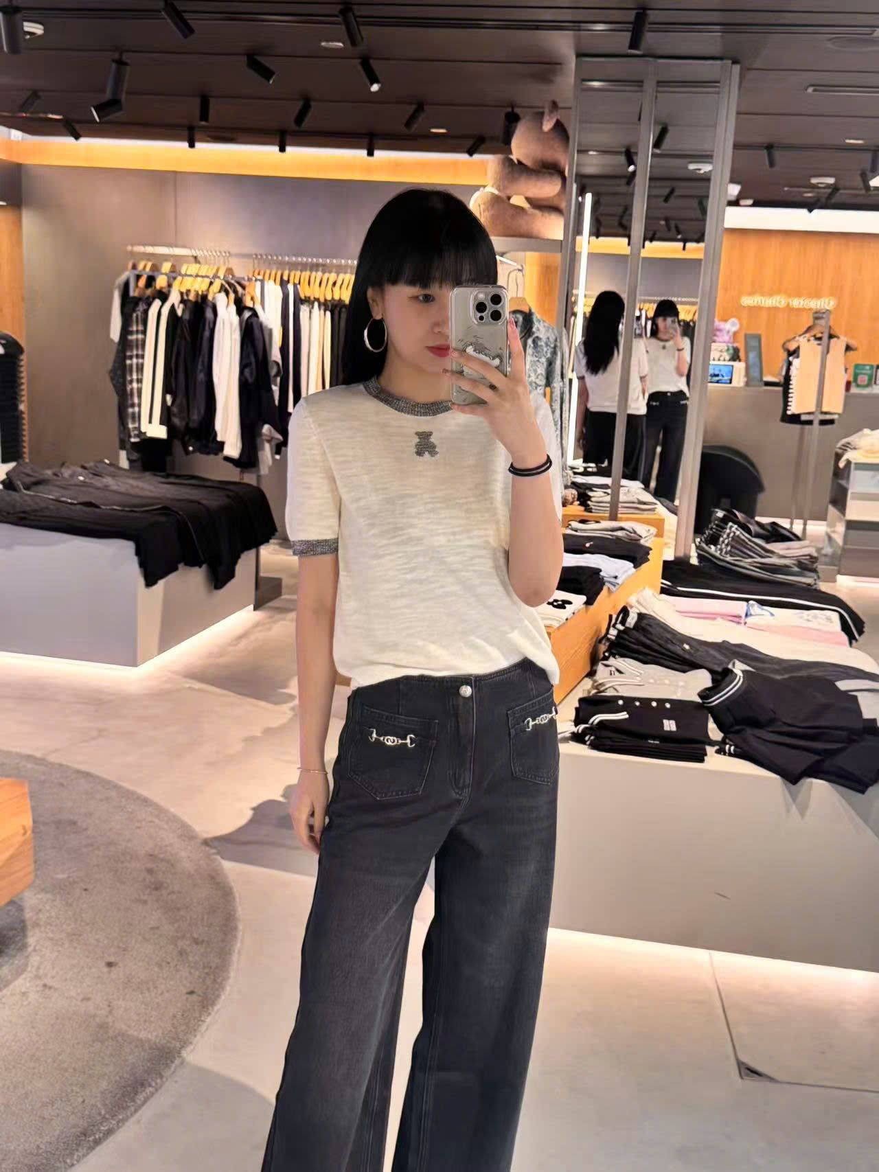 Quần jean đen mài, 2 túi trước xích bạc