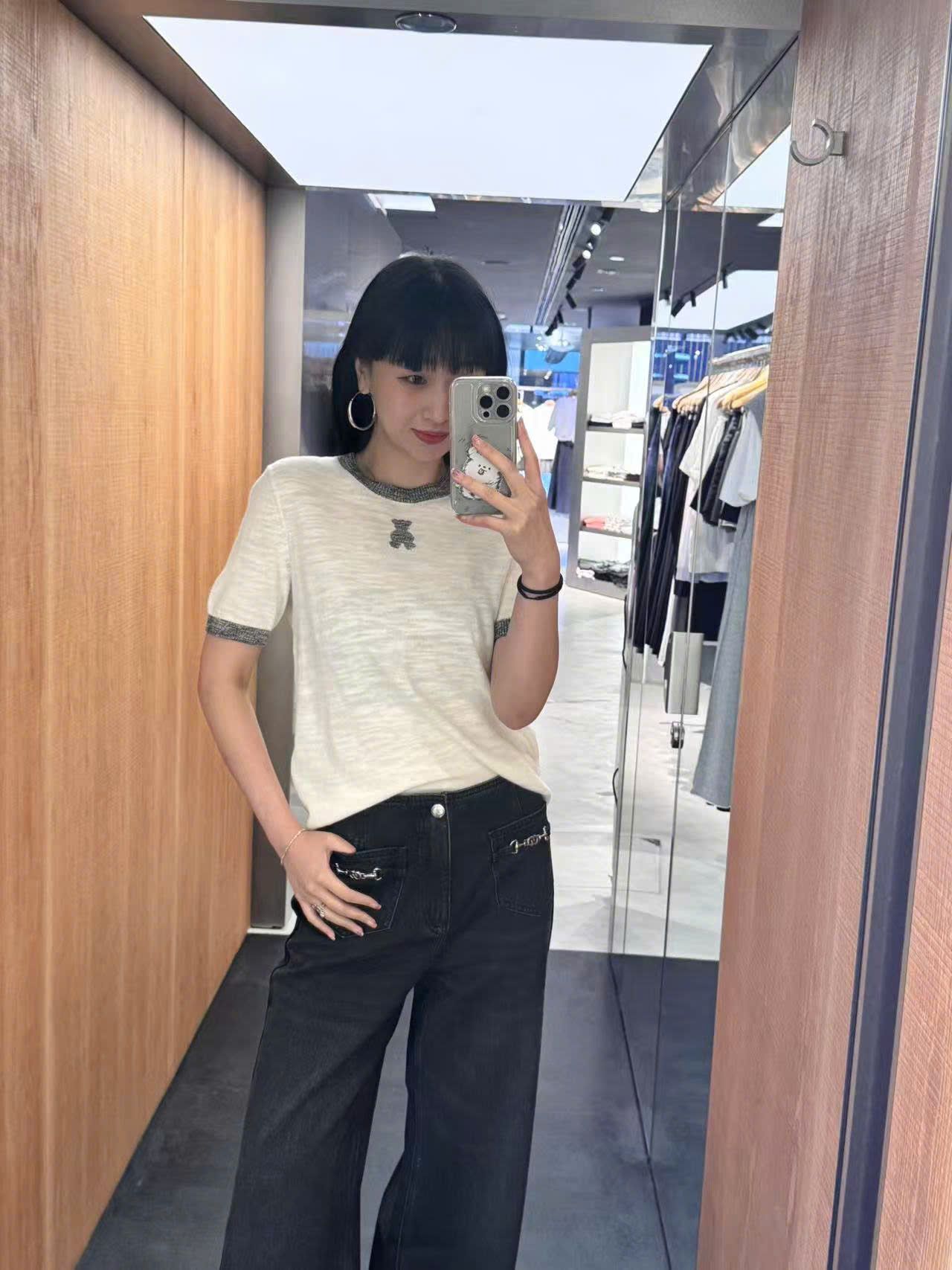 Quần jean đen mài, 2 túi trước xích bạc