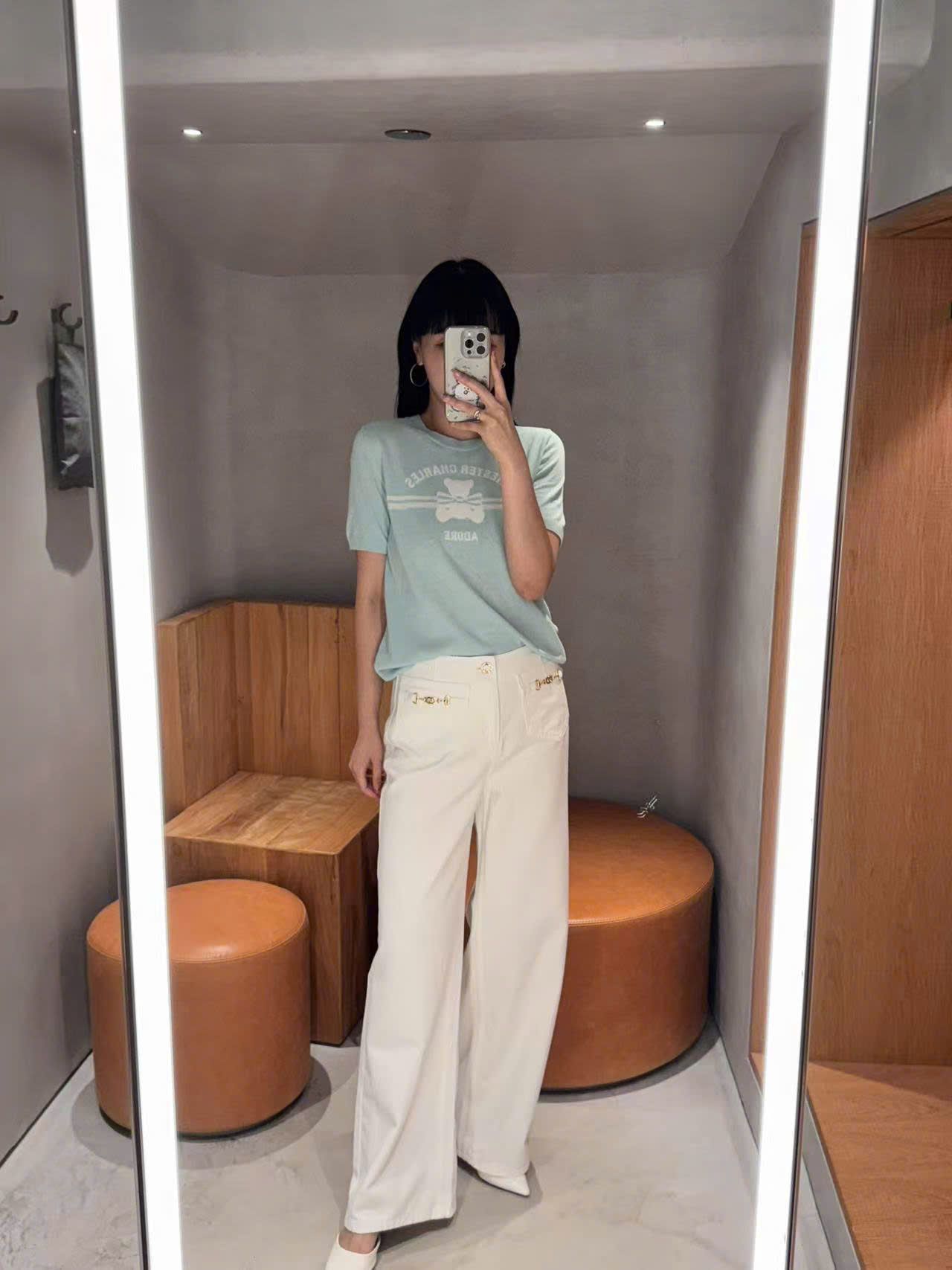 Áo Xanh ngọc chữ CC ngực - gấu ADORE trắng