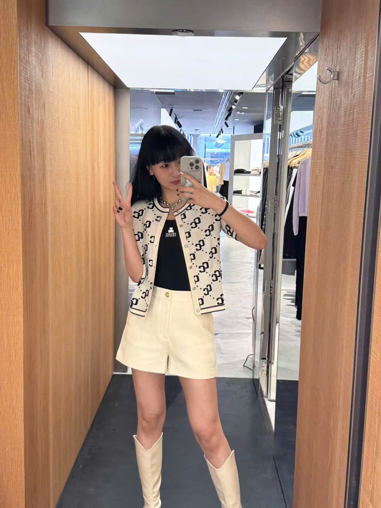 Áo CDG trắng ngắn tay full logo CC