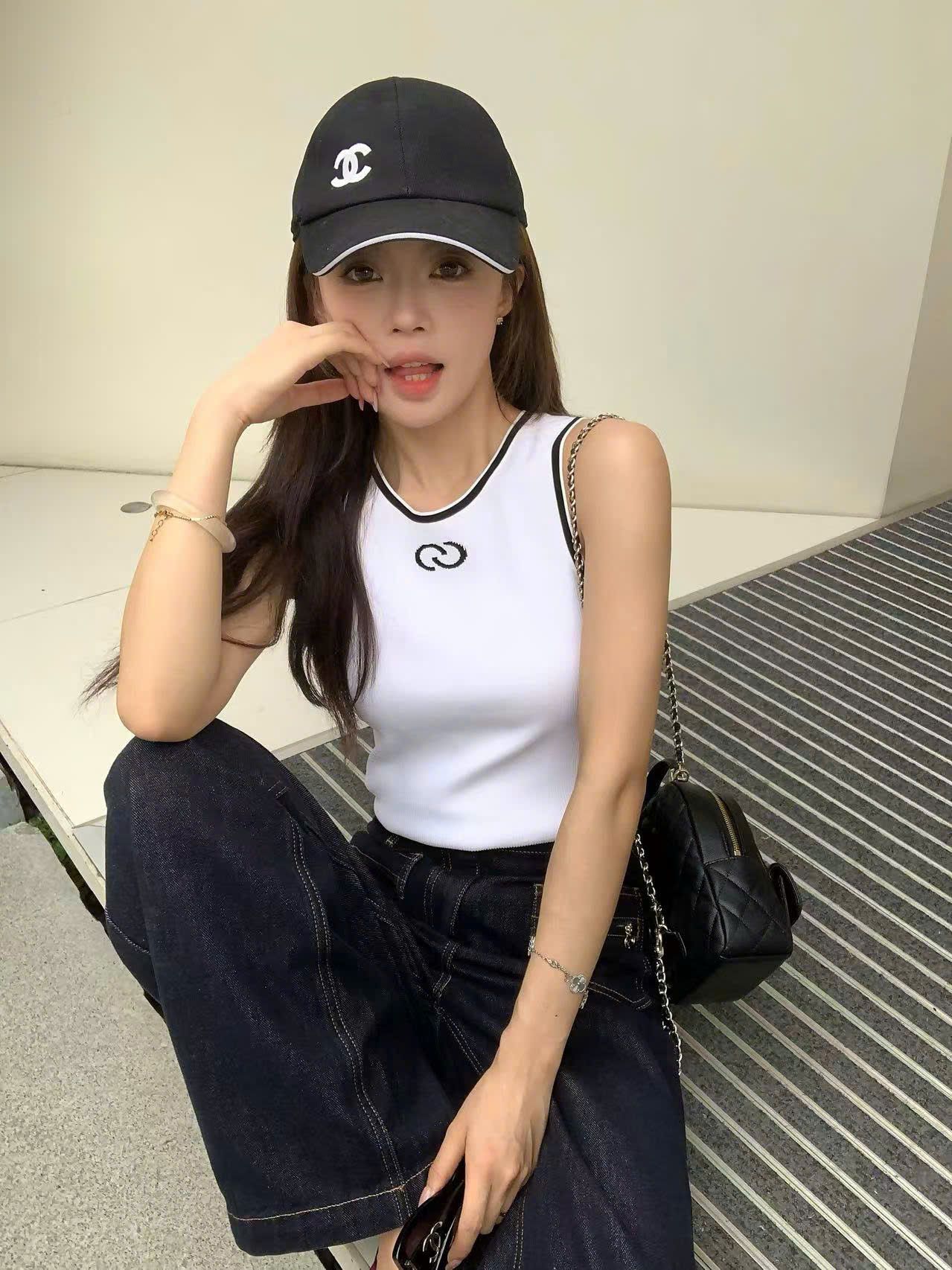 Áo 3 lỗ trắng viền đen