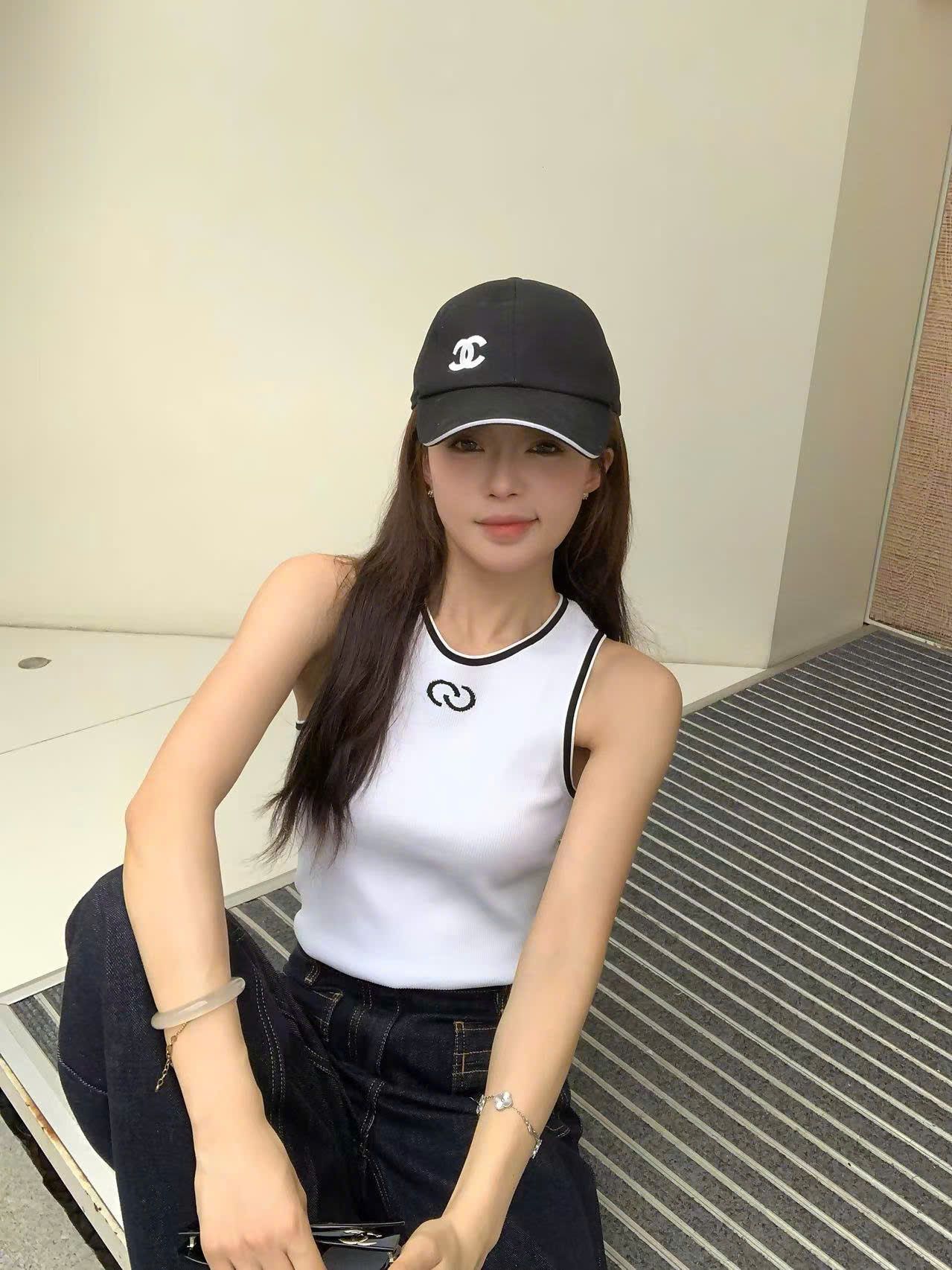 Áo 3 lỗ trắng viền đen