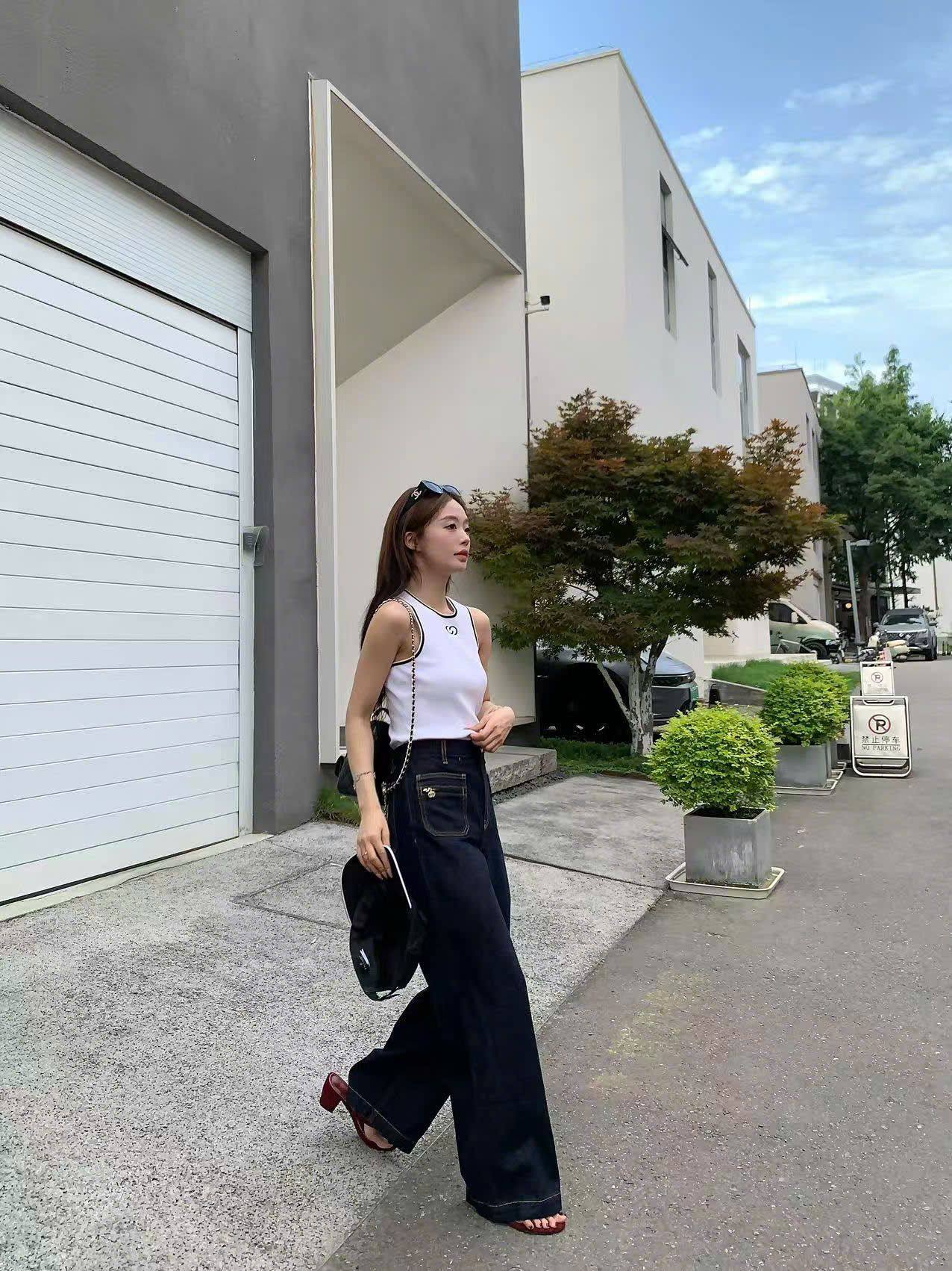 Áo 3 lỗ trắng viền đen
