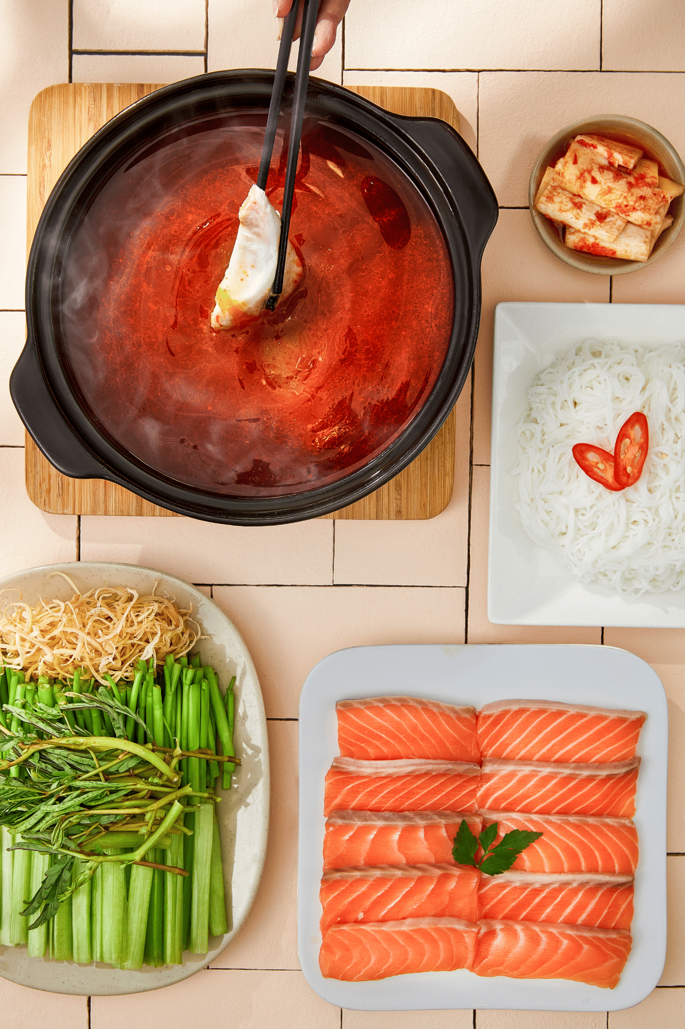 Lẩu Cá Hồi Kim Chi Cổ Hủ Dừa