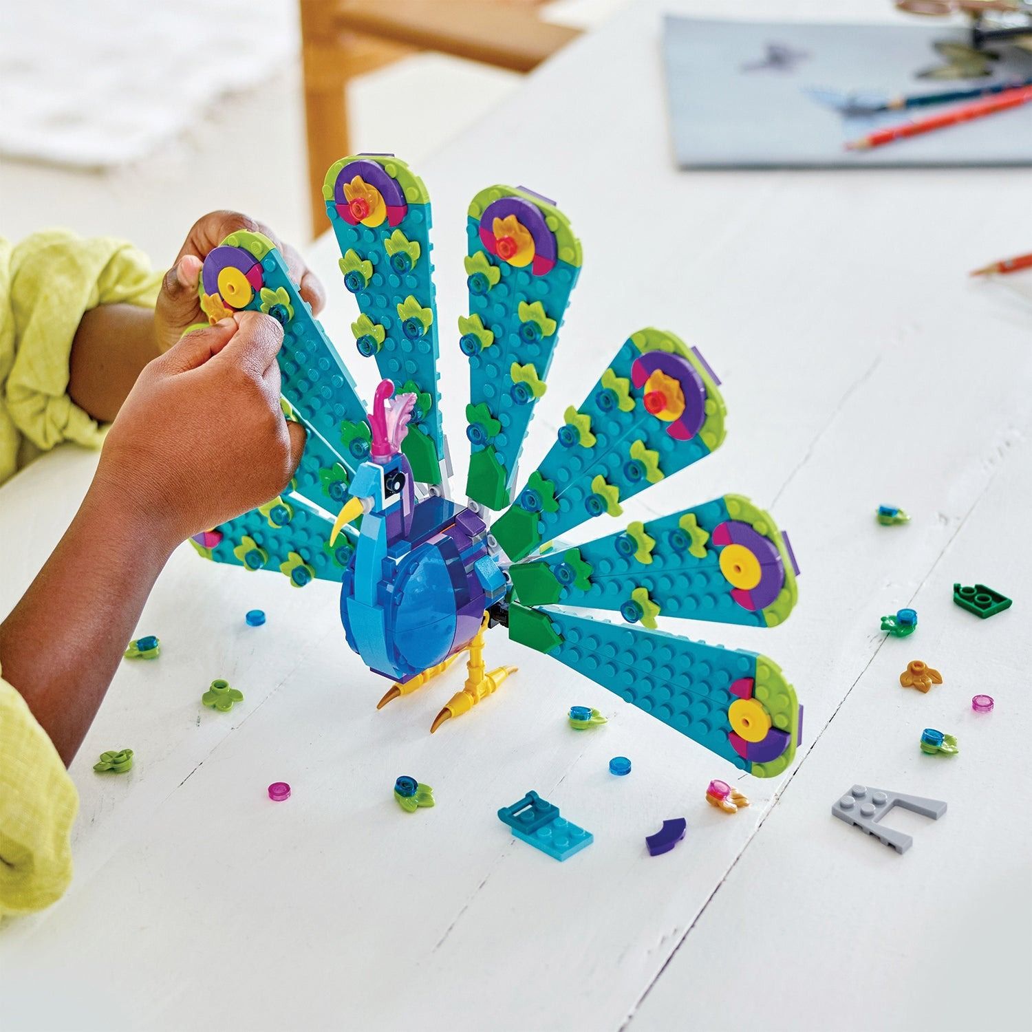 Lego Creator 3 In 1 Con Công Kỳ Lạ 31157