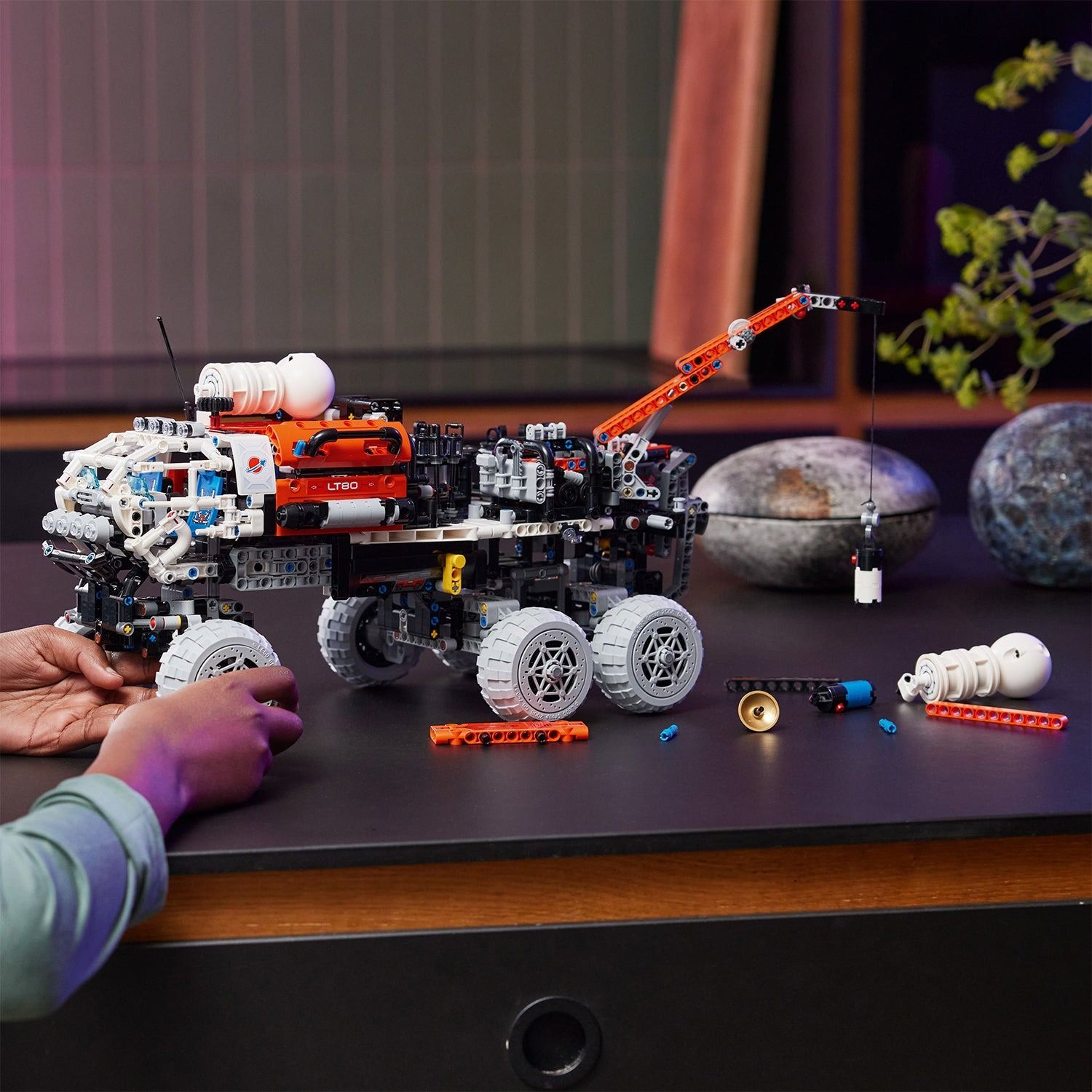 Lego Technic Mars Crew Exploration Rover Xe Thám Hiểm Sao Hỏa 42180