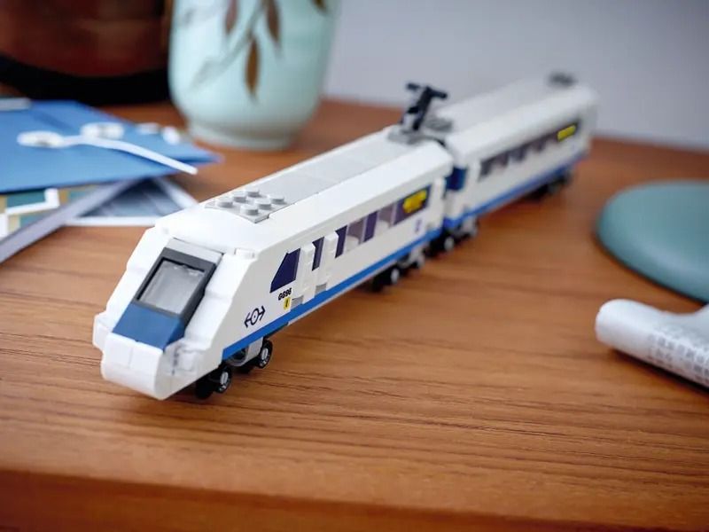 Lego Creator High Speed Train Tàu Cao Tốc 40518