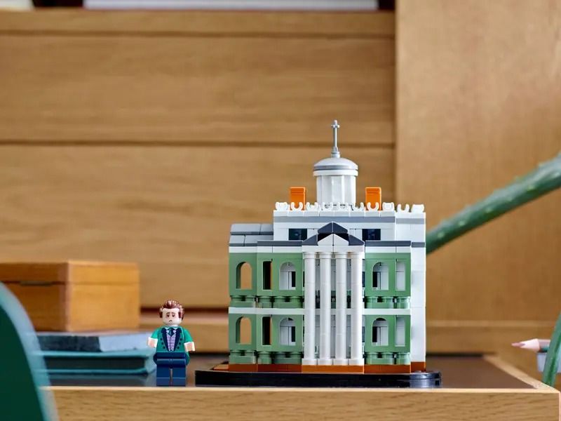 Lego Biệt Thự Ma Ám Mini Disney The Haunted Mansion 40521