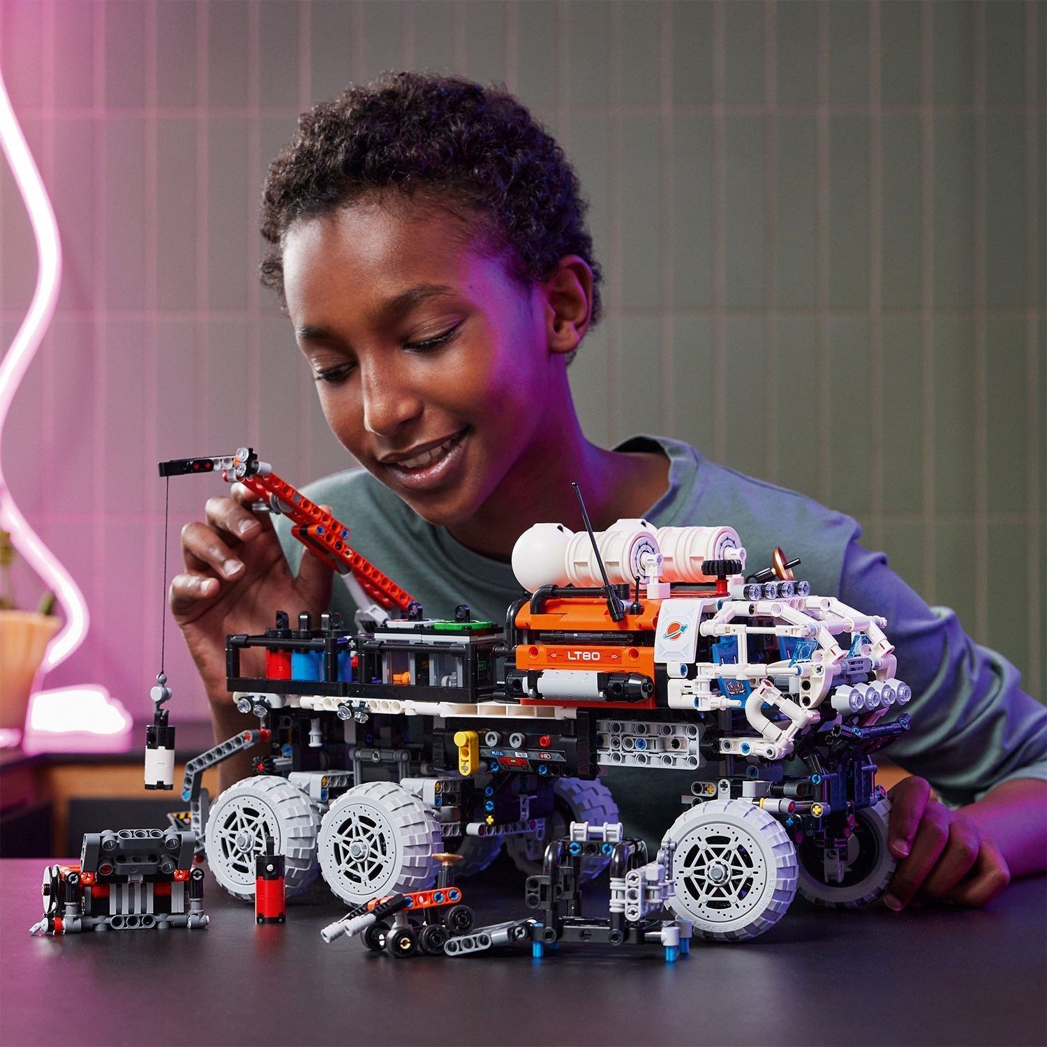 Lego Technic Mars Crew Exploration Rover Xe Thám Hiểm Sao Hỏa 42180