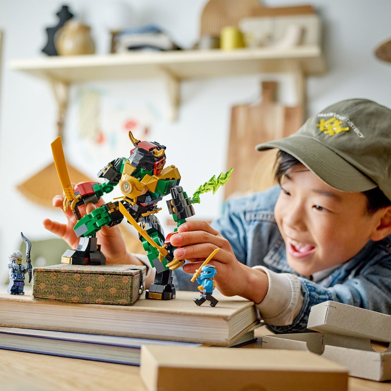Lego Ninjago Elemental Power Mech Của Lloyd 71817