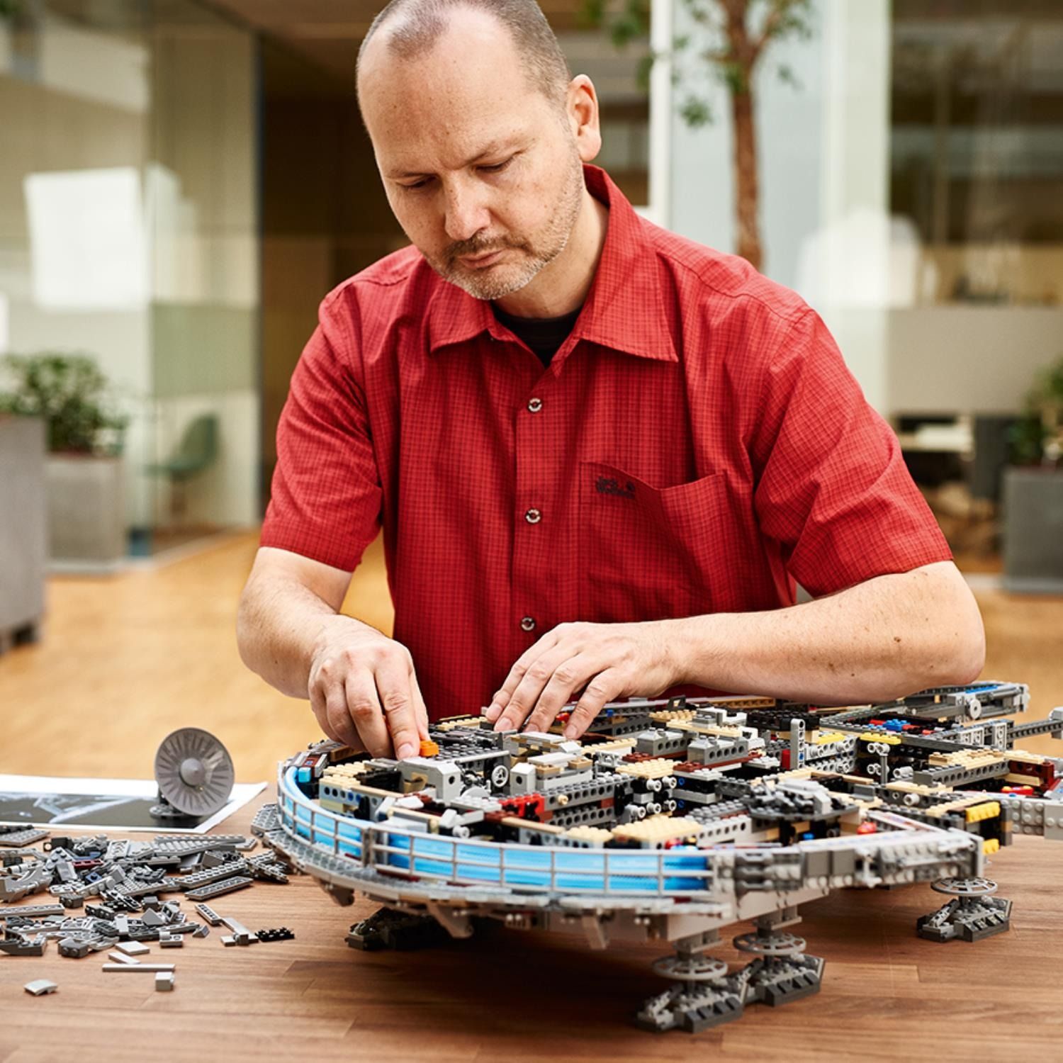 Lego Star Wars Tàu Millennium Falcon UCs 75192