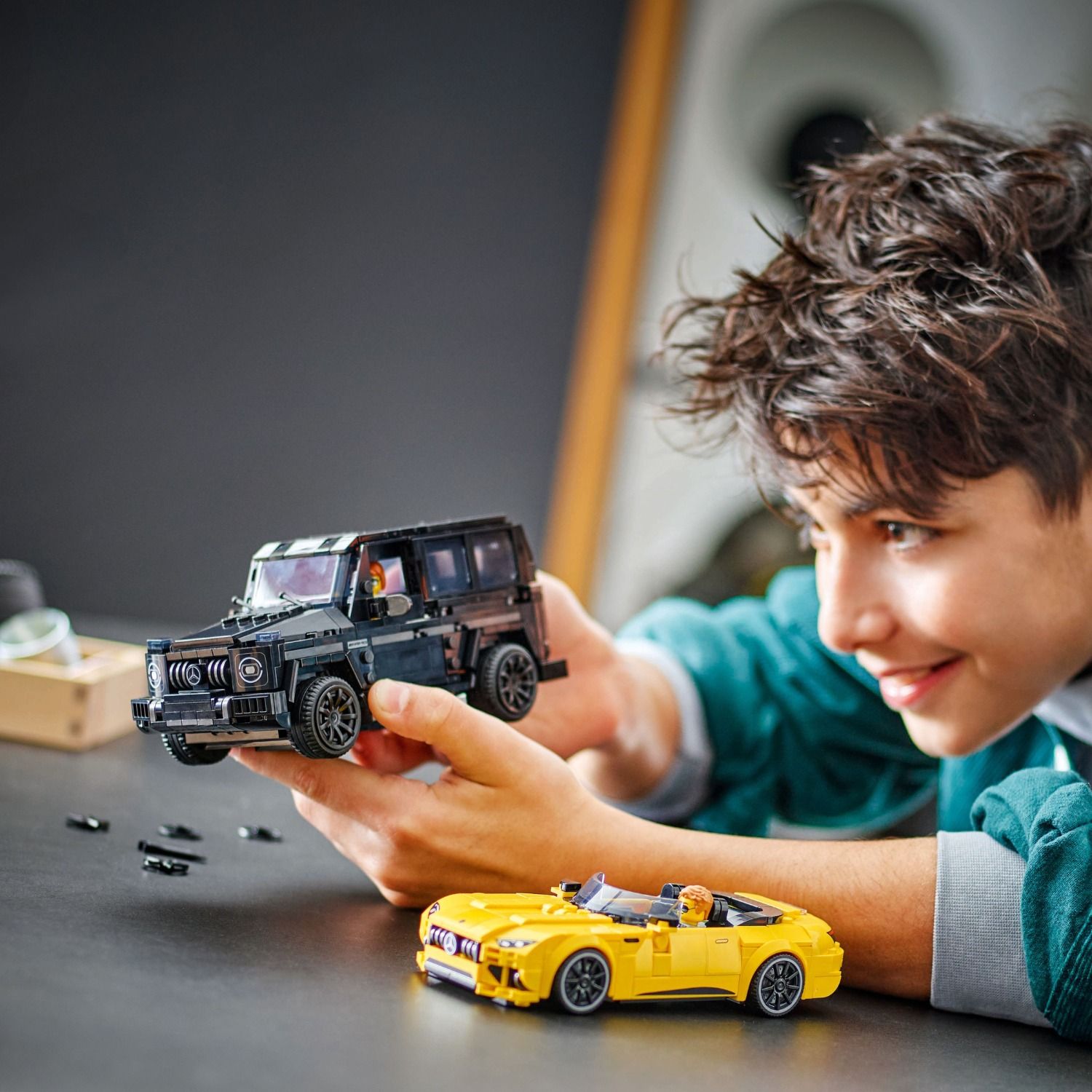 Lego Speed Champions Siêu Xe Mercedes-AMG G 63 & Mercedes-AMG 76924