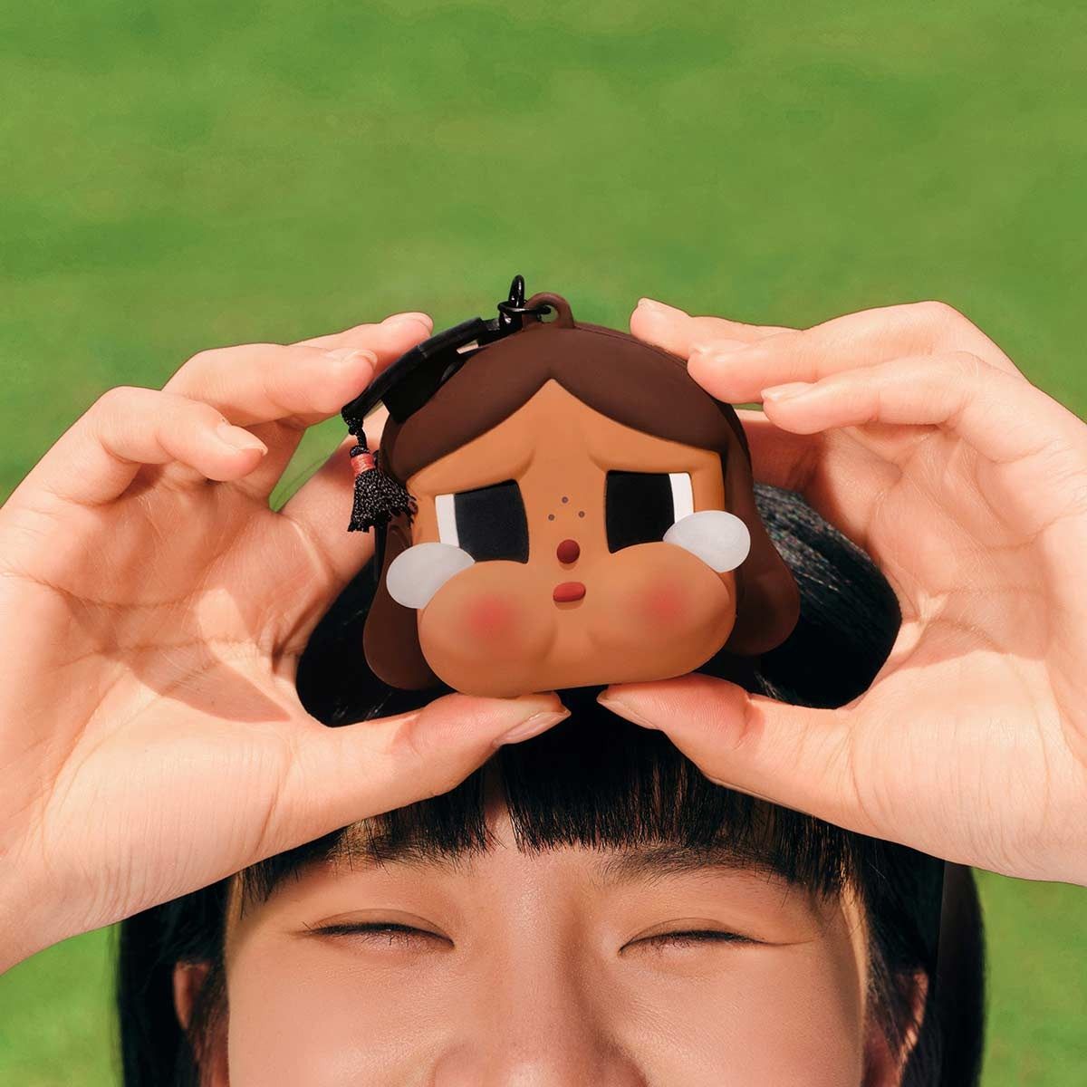 Móc treo túi Sunset Concert Series-Earphone Bag (Love Makes Us Cry)
