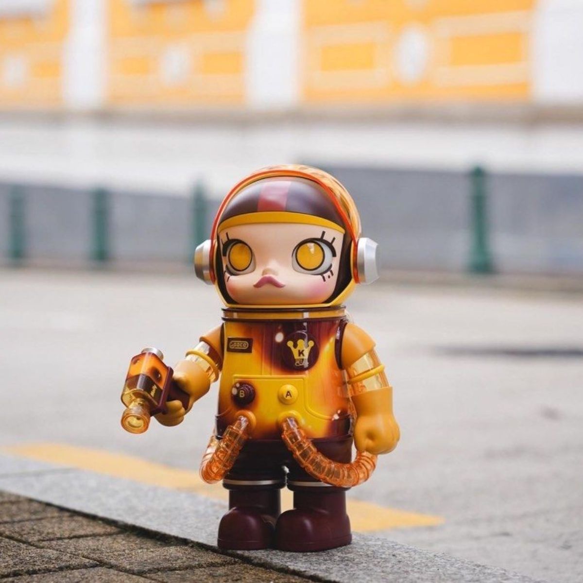 Mô hình POP MART MEGA SPACE MOLLY 400% Egg Tart 6941848286704