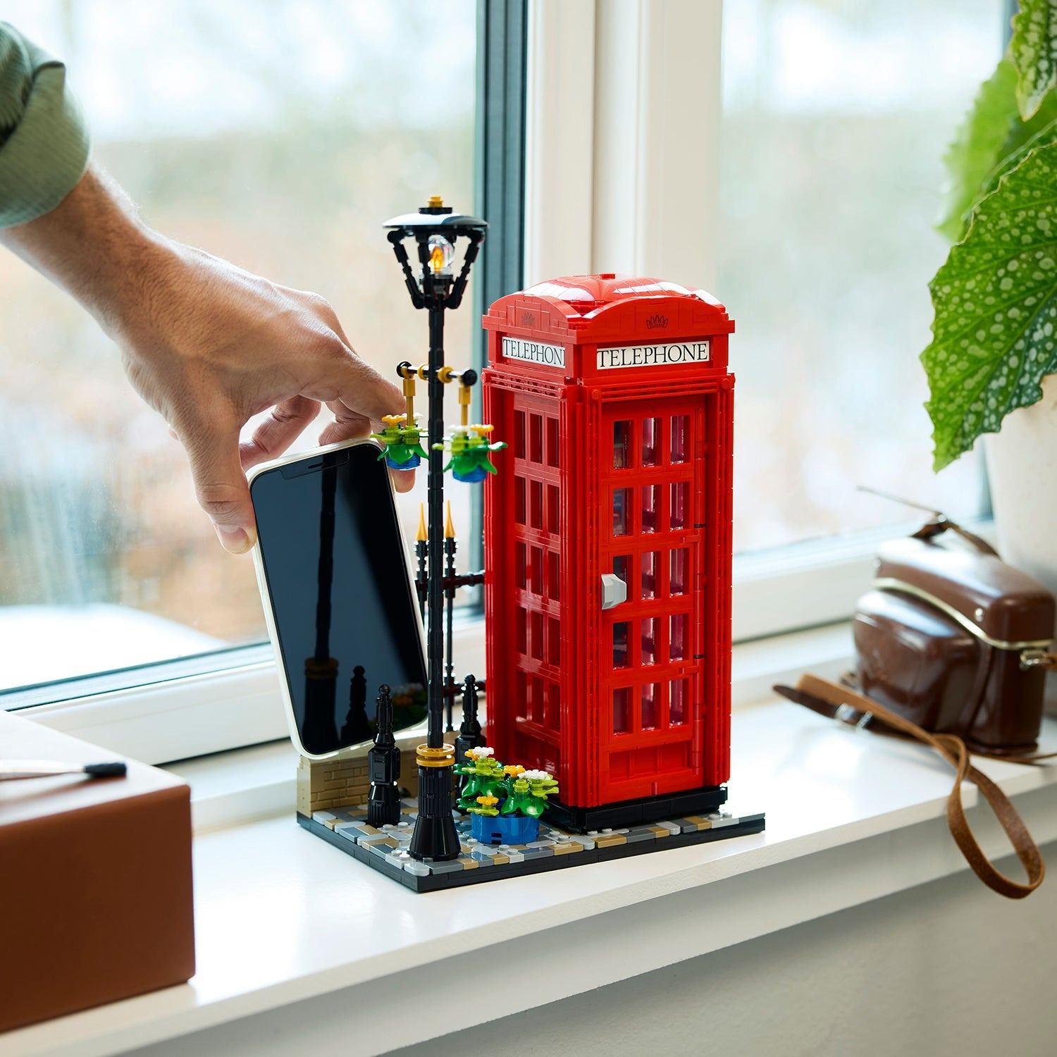 Lego Ideas Red London Telephone Box Hộp Điện Thoại 21347