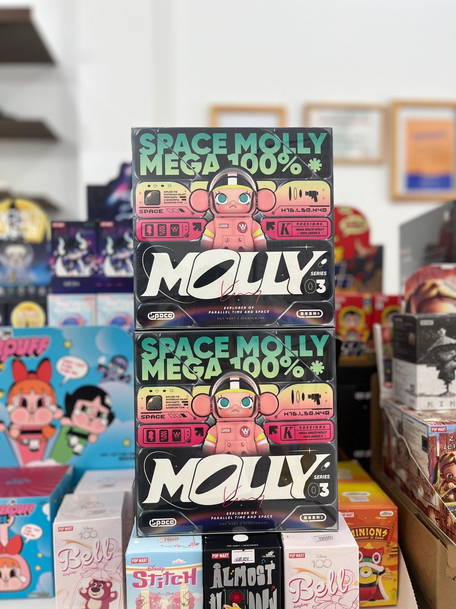Mô Hình Đồ Chơi POP MART Mega Collection 100% Space Molly Series 3