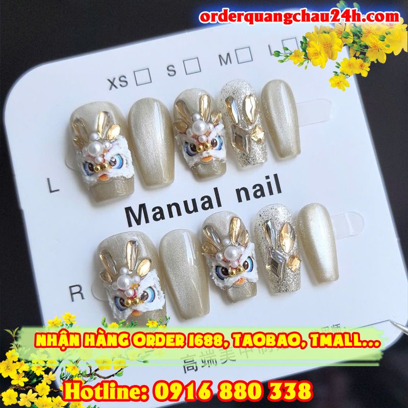Móng tay Giả Có Charm