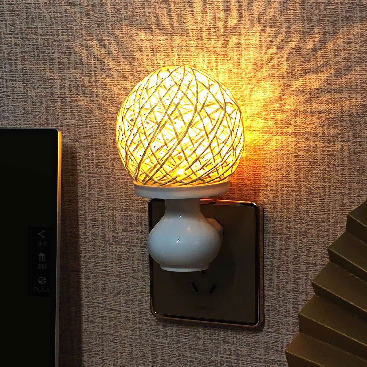 Đèn Ngủ Cầu Mây Kèm Đế