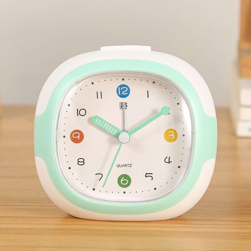Đồng hồ báo thức để bàn