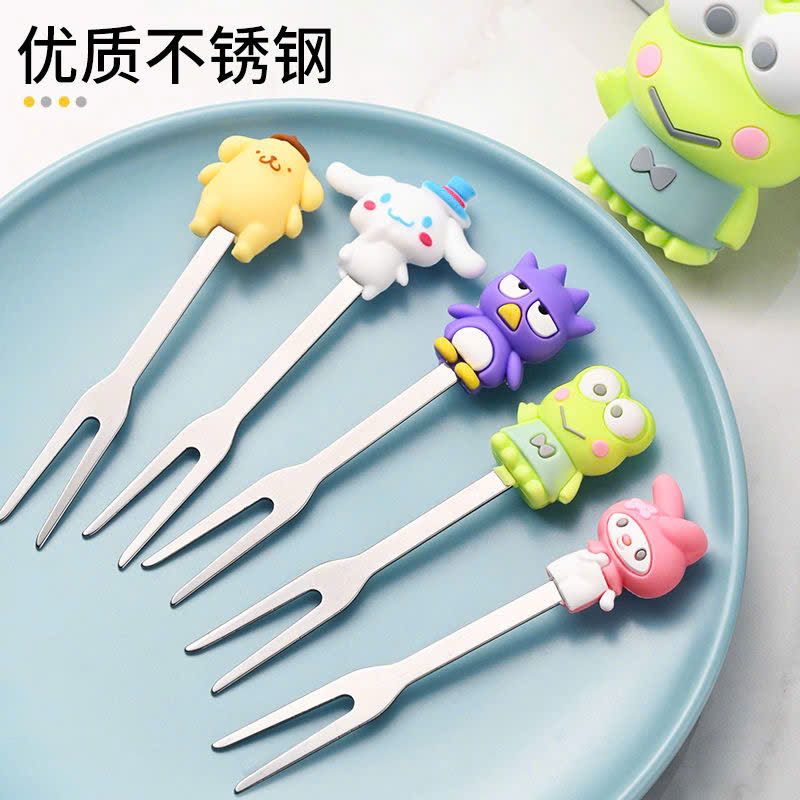 Nĩa Trái Cây Chi Tiết Hoạt Hình