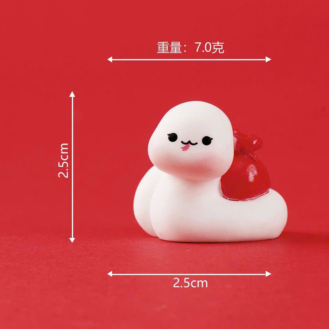 Bé Na Để Bàn Trưng Cảnh Quan 2025