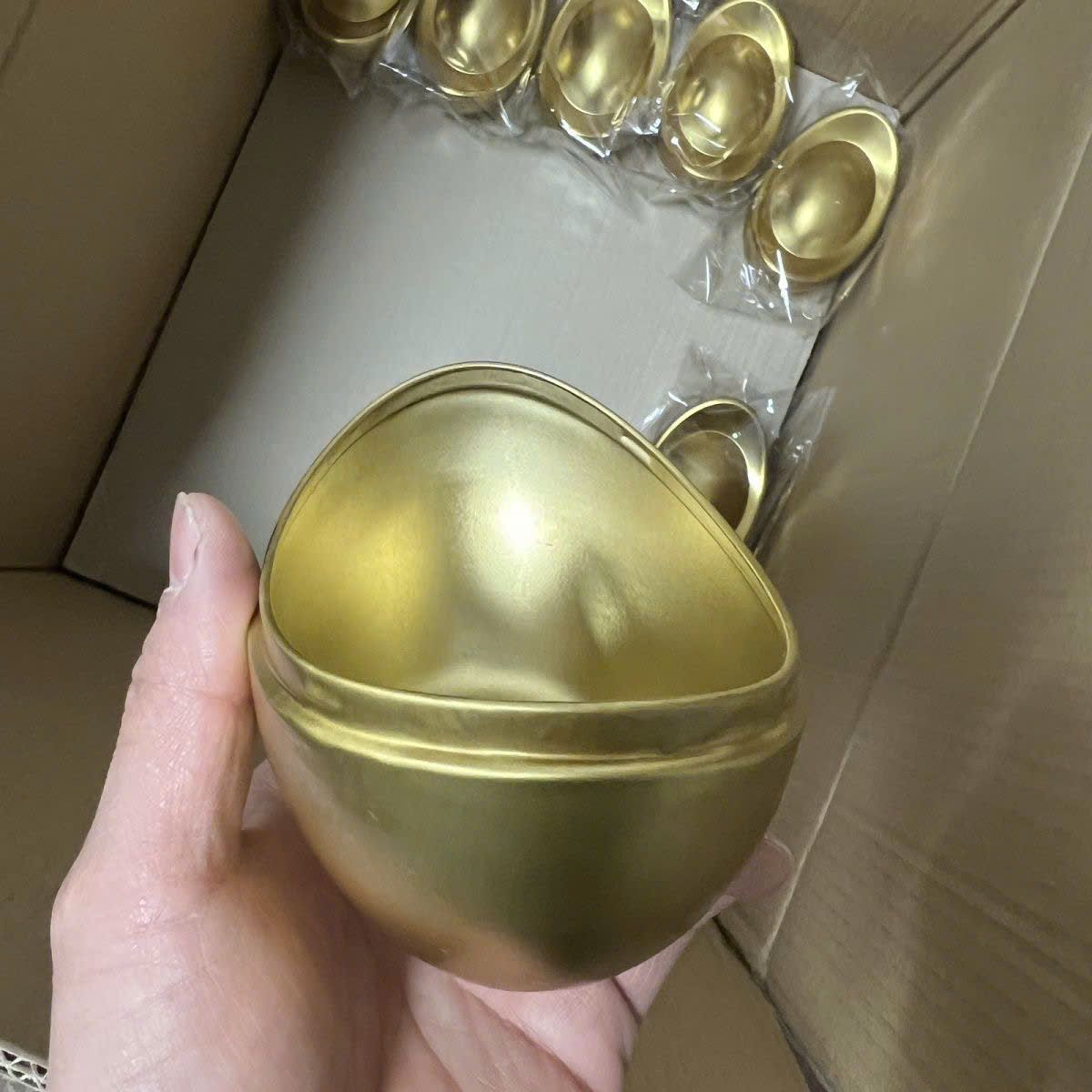 Hộp Thỏi Vàng Đựng Trà Bánh