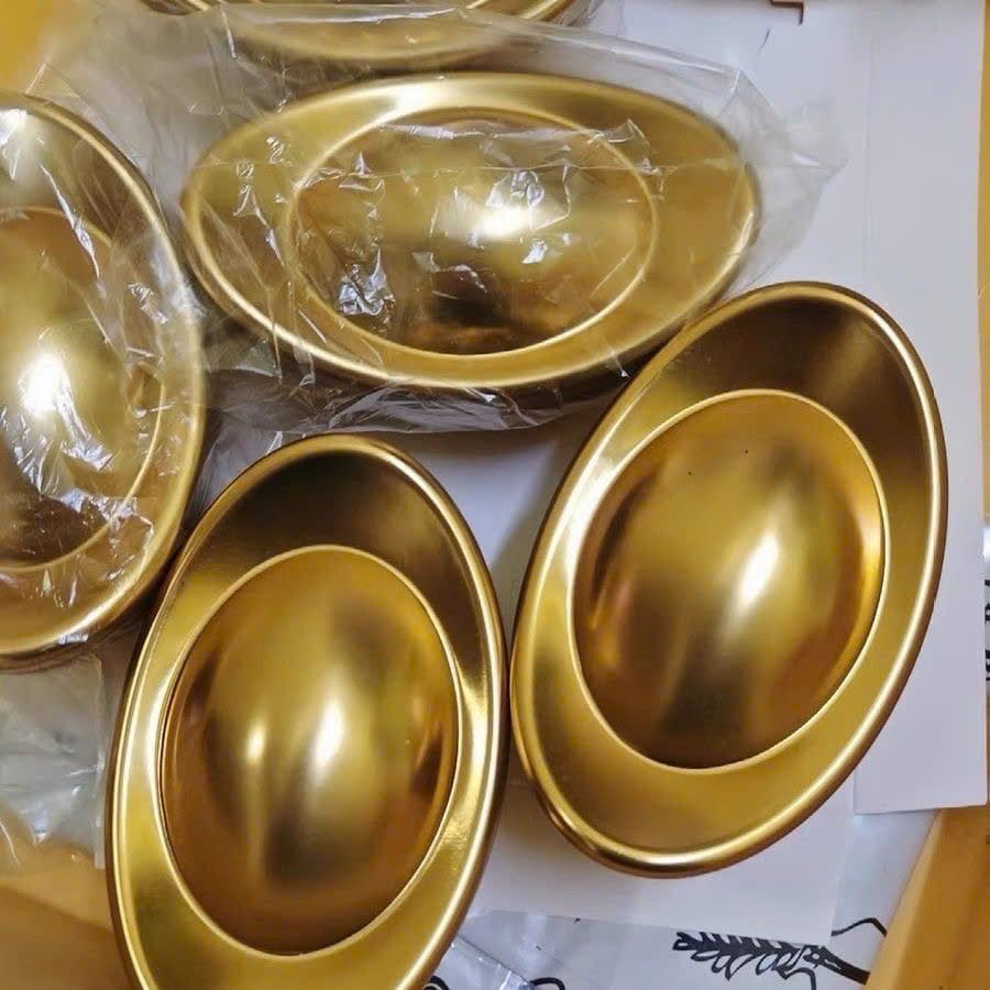 Hộp Thỏi Vàng Đựng Trà Bánh