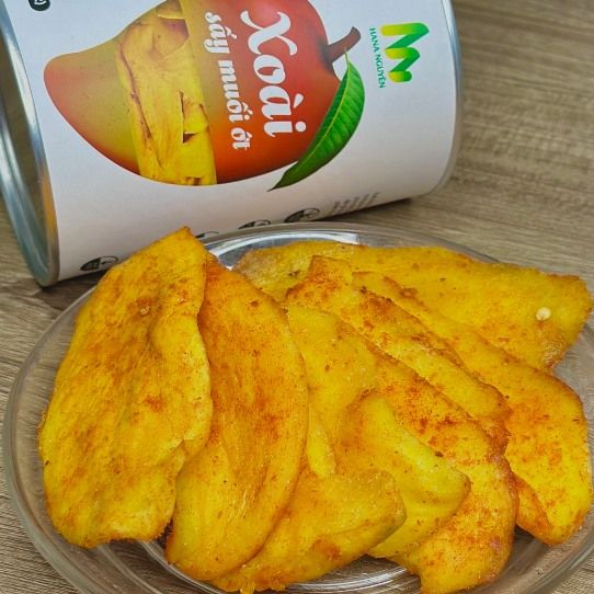 Xoài sấy dẻo muối ớt dạng lon 200g, độc quyền thương hiệu HANA NGUYÊN