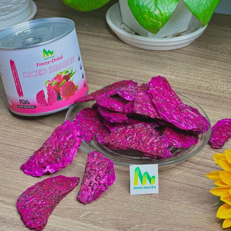 Thanh long sấy thăng hoa dạng lon 25g 50g, độc quyền thương hiệu HANA NGUYÊN