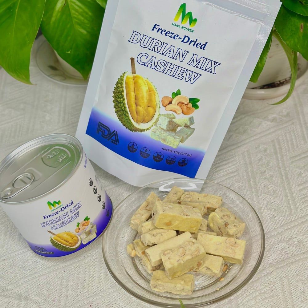 Sầu riêng mix hạt điều sấy thăng hoa 50g Thương Hiệu HANA NGUYÊN
