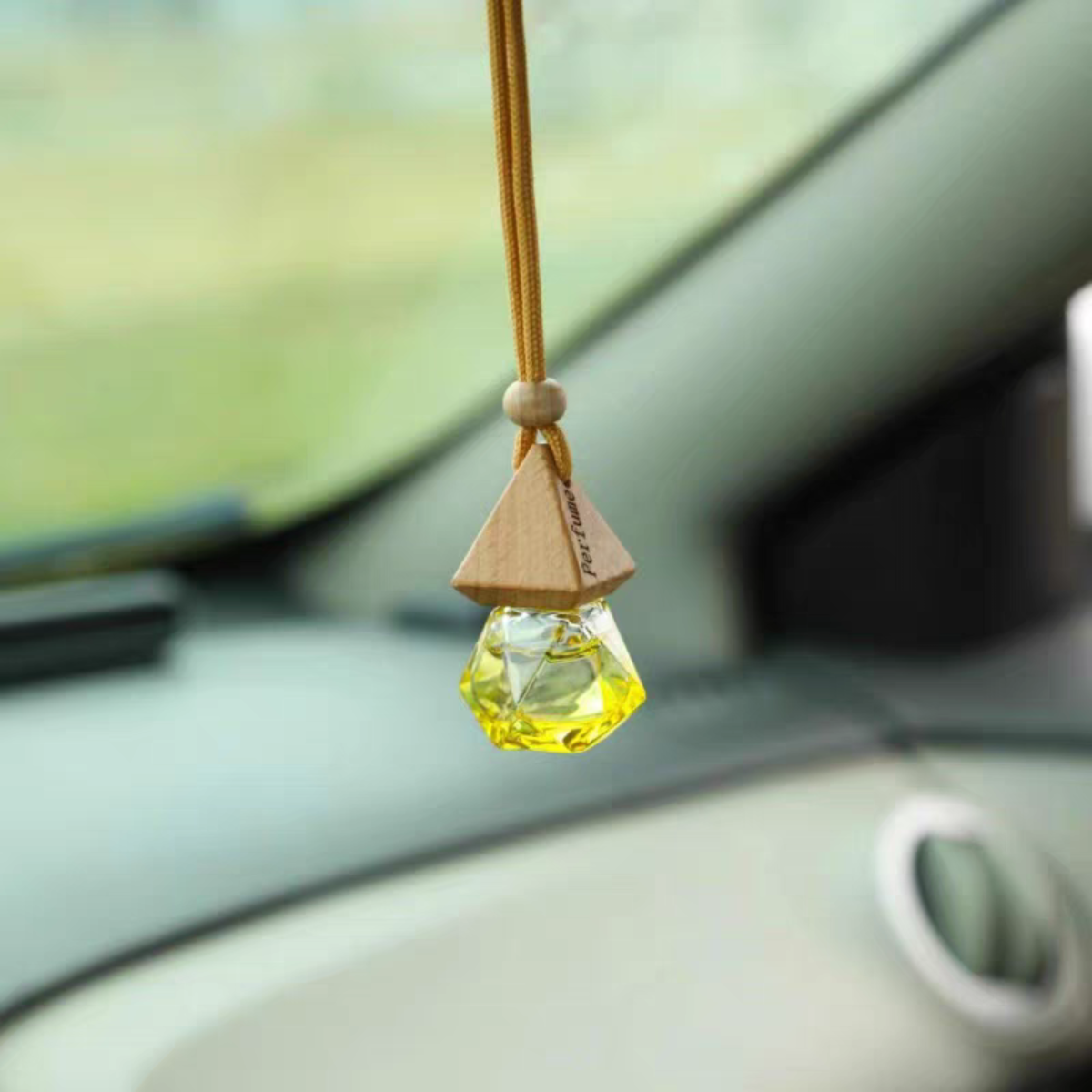 Tinh Dầu Treo Xe Ô Tô 7ml, Thơm Xe Ô Tô, Chống Say Xe, Lọc.Không Khí, Khử Mùi Hiệu Quả