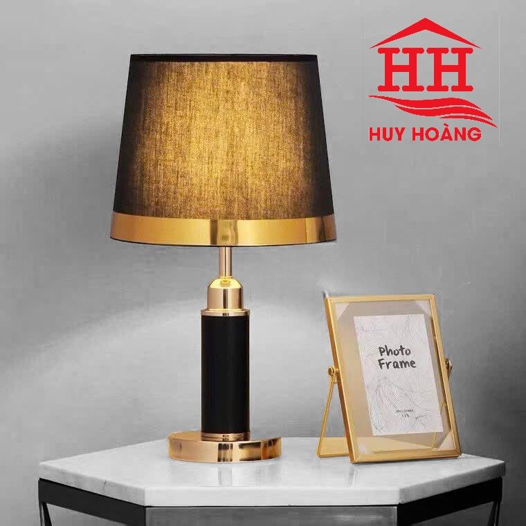 Đèn Bàn HH6195