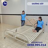 Giường sắt ống tròn ngang 1m4 dài 2m màu kem sơn tĩnh điện cao cấp