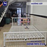 Giường Sắt Tròn Mẫu Đan Lưới Kích Thước 1m8 x 2m, Màu Trắng – Thiết Kế Sang Trọng, Bền Bỉ