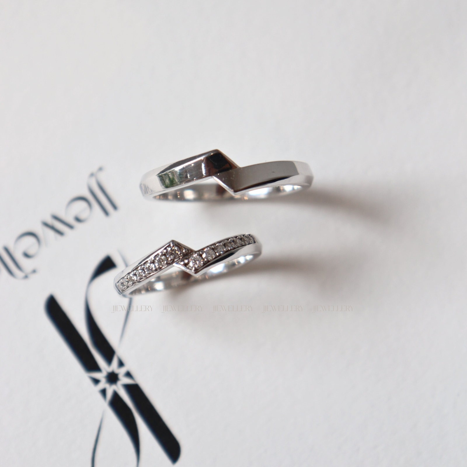 Folie Cặp nhẫn cưới vàng trắng Moissanite CP-Folie-WG10