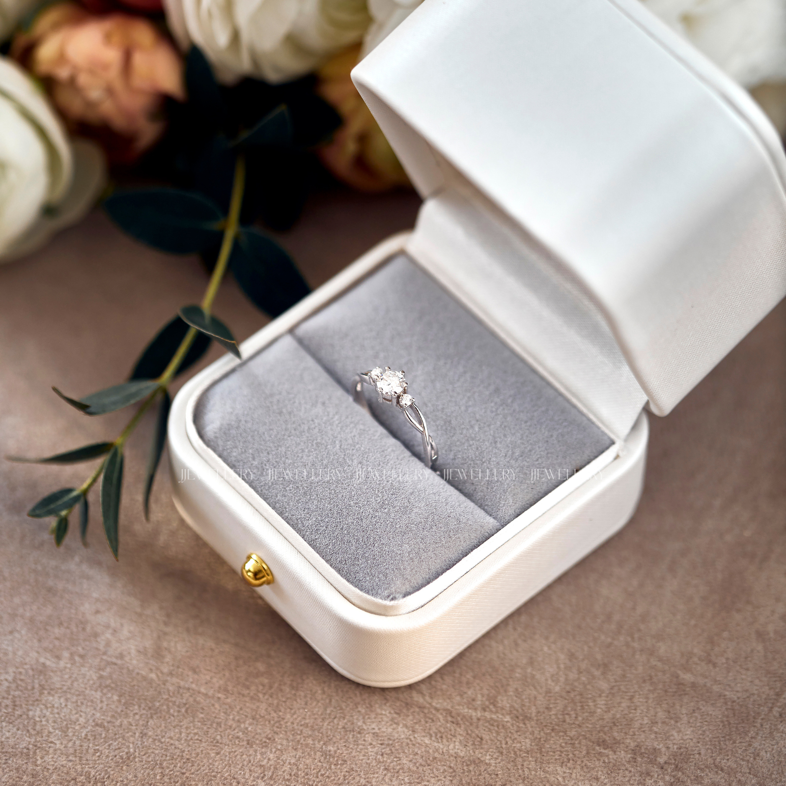 Déesse Nhẫn nữ vàng trắng Moissanite LR-Déesse-WG10