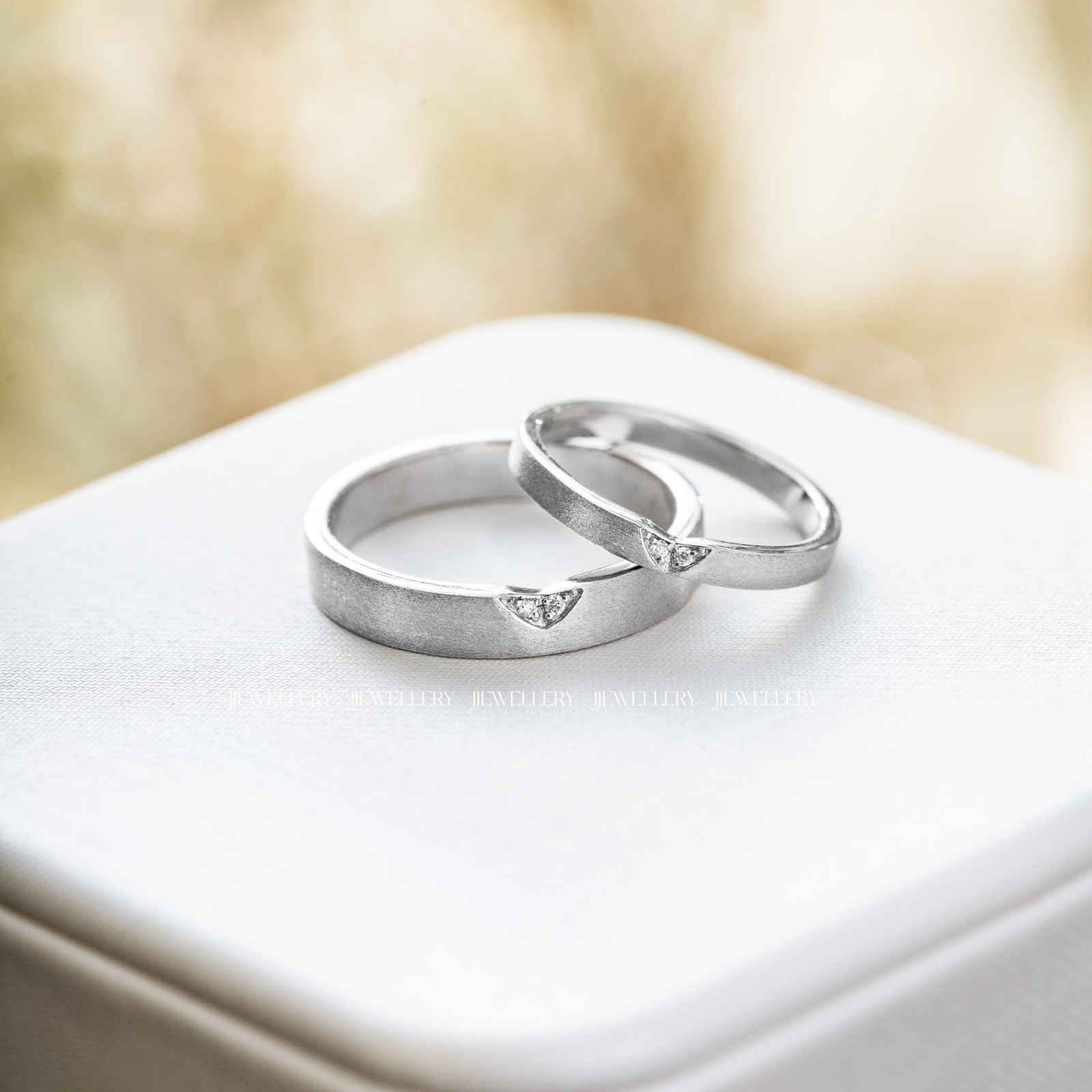 Ella Cặp nhẫn cưới vàng trắng Moissanite CP-Ella-WG10