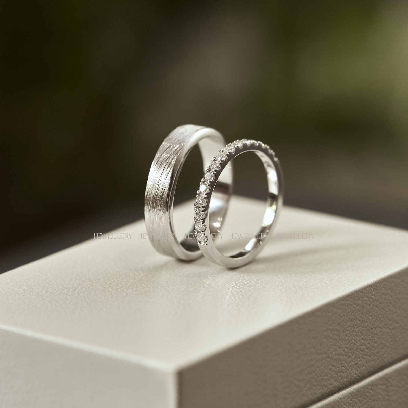 Simply Cặp nhẫn cưới vàng trắng Moissanite CP-Simply-WG10