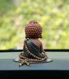 Tượng Phật Thiền Như Lai Chất liệu: Gốm đất sét tím Ứng dụng: Đồ trang trí xe hơi, bàn học Kích thước: 7x6x12 cm