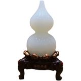 Bầu ngọc trang trí may mắn Chất liệu ngọc thô + đế gỗ Sử dụng đồ trưng bày Kt rộng 8-9cm cao 15-16cm