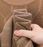 Áo len nam cao cấp Chất liệu Vải dệt kim 52,3% nylon 42,6% sợi polyester 5,1% viscose