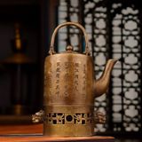 Ấm đun nước cổ Chất liệu đồng Sử dụng đồ trưng bày Kt dài 16 rộng 10 cao 24 cm Trọng lượng: khoảng 1kg
