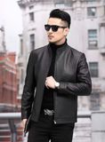 Áo khoác da thật cao cấp Vải: Da bò cao cấp Lớp lót: sợi polyester