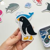 Đồ Chơi Ghép Hình 2 Mảnh Hộp Sắt (Shapes Puzzle) giúp bé rèn luyện sự tập trung và phát triển tư duy