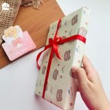 Gói quà kèm nơ và thiệp viết tay theo yêu cầu