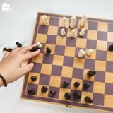 Đồ chơi - Bộ cờ vua bằng gỗ thiết kế gấp gọn.